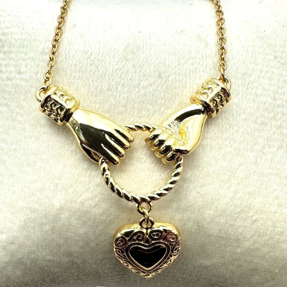 18K Yellow Gold Plated Heart Hands Pendant Necklace Vintage Style - Picture 5 of 8